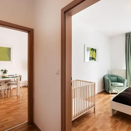 Pleasant & Comfy In Super Location