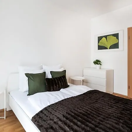 Pleasant & Comfy In Super Location בודפשט
