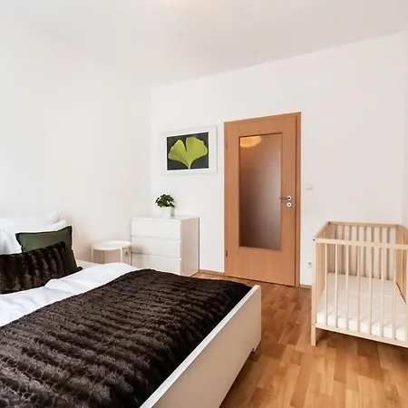 Pleasant & Comfy In Super Location דירה *